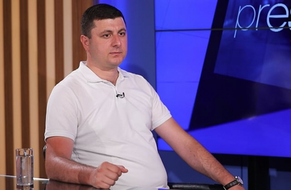 Азербайджанцы установили палатки на дороге, соединяющей Армению с Арцахом